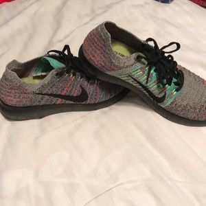 Nike flyknit size 9.5